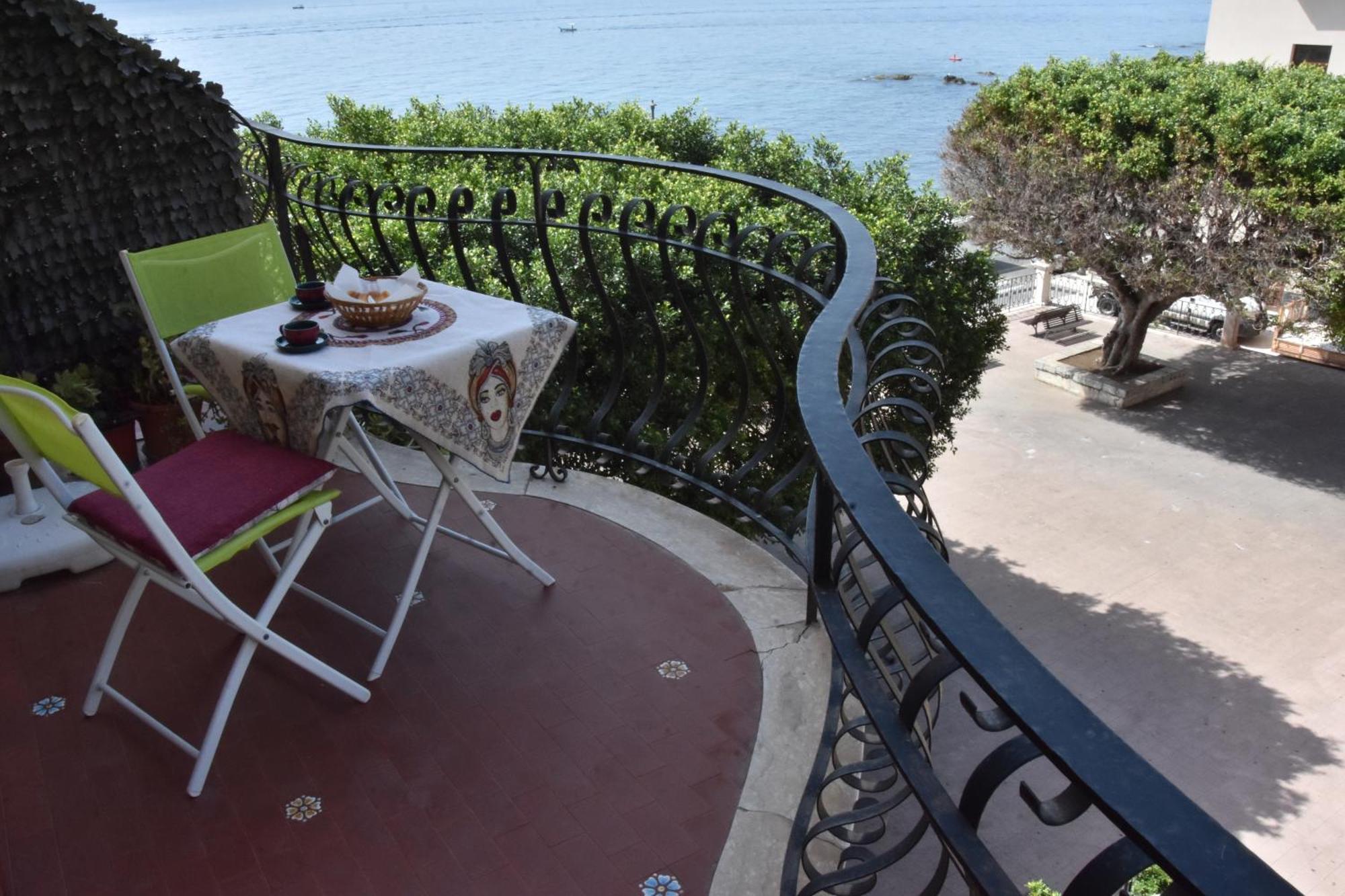 Apartament Plaza Giardini-Naxos Zewnętrze zdjęcie