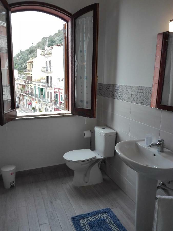 Apartament Plaza Giardini-Naxos Zewnętrze zdjęcie